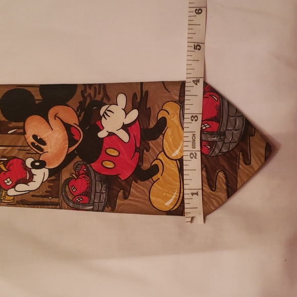 Vintage Disney Tie - Picture 4 of 4